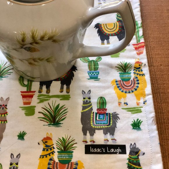 FOUR Handmade Reversible Placemats: Llamas 🦙&🌵 - Picture 5 of 6